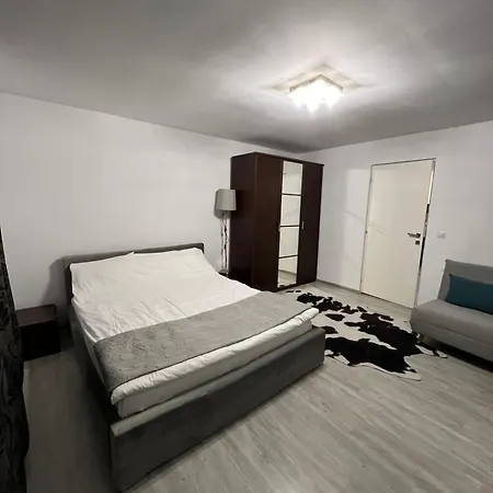 Luxus Airport Apartament